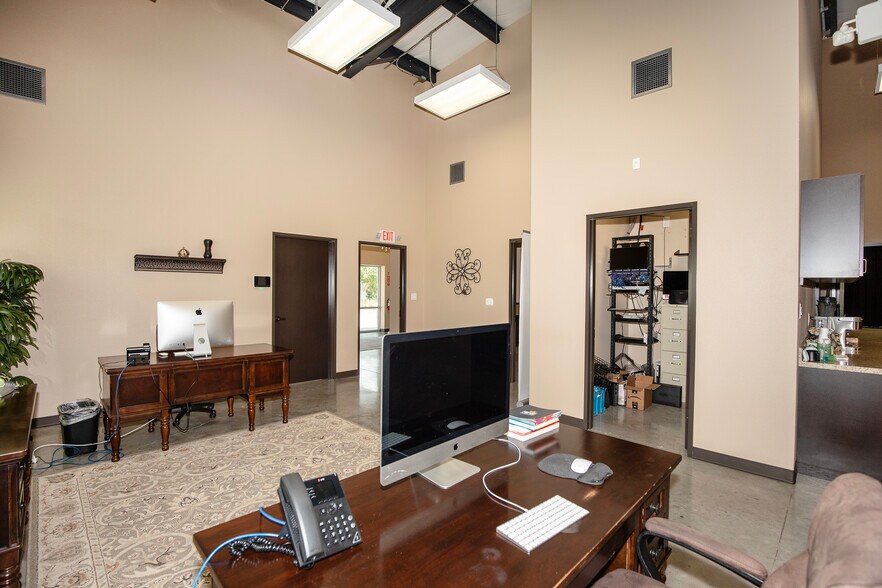 More Photos Of 1145 Butler Rd, League City Office For Sale