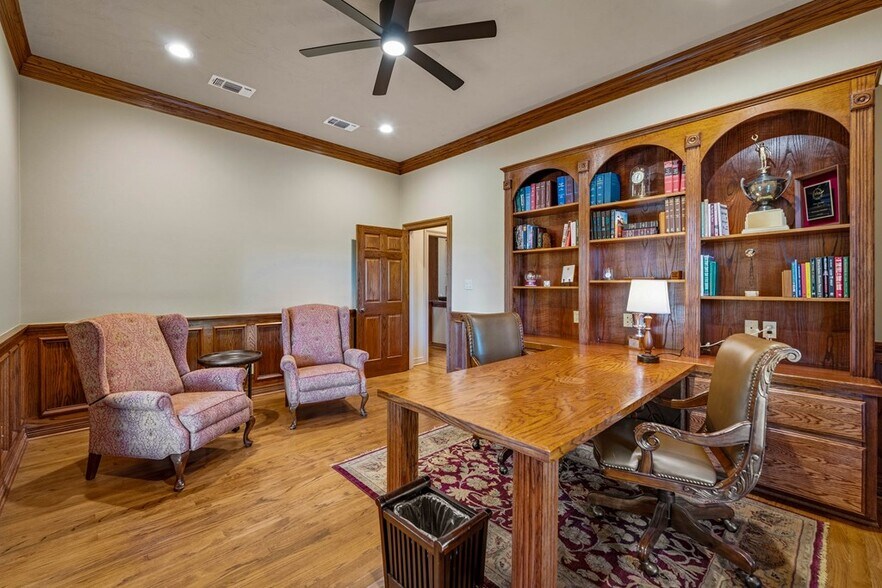 More Photos Of 2409 Commerce st, San Saba Land For Sale