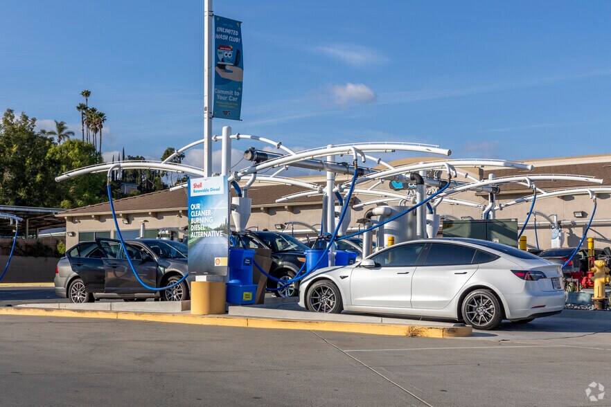 More Photos Of 936 E Mission Rd, Fallbrook Freestanding For Lease