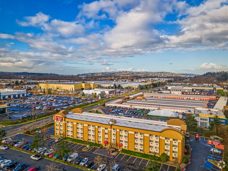 More Photos Of 3700 E Valley Rd, Renton Hotel For Sale