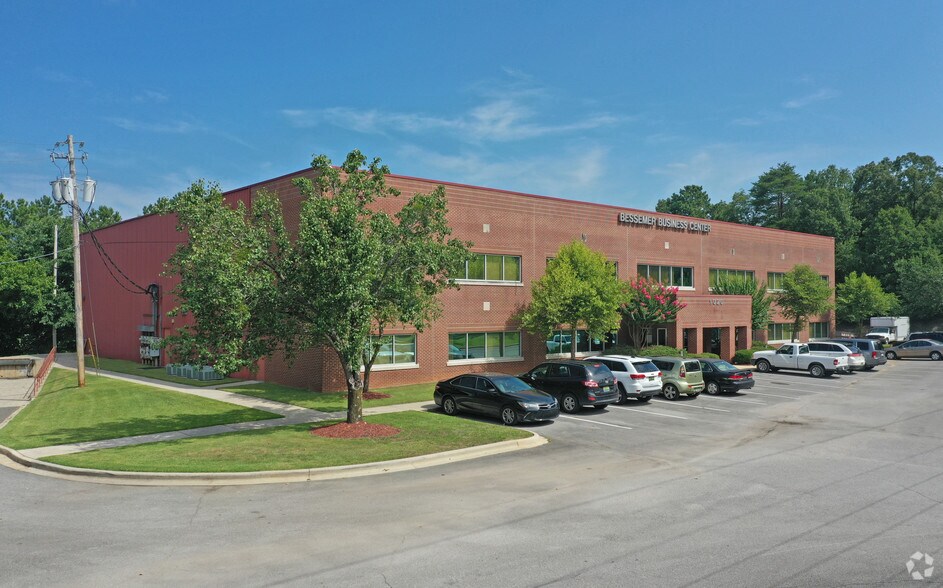 More Photos Of 1020 9th Ave SW, Bessemer Office For Lease
