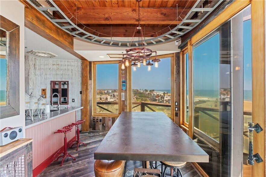 More Photos Of 1 Anderson St, Seal Beach Specialty For Sale