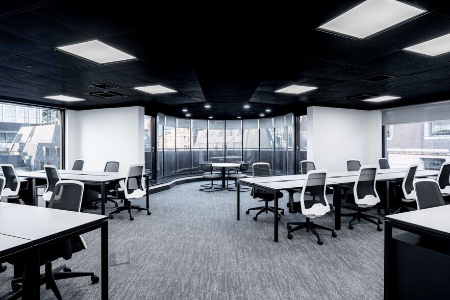 More Photos Of 18 King William St, London Office For Lease