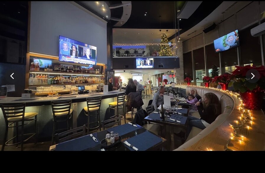 More Photos Of 250 Main St, White Plains Hotel For Lease