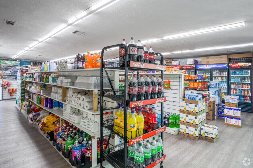 More Photos Of 3613 Wisconsin St, Vicksburg General Retail For Sale