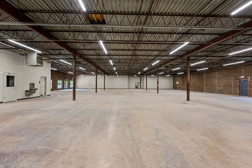 More Photos Of 1210 Hickory Chapel Rd, High Point Light Distribution For Lease