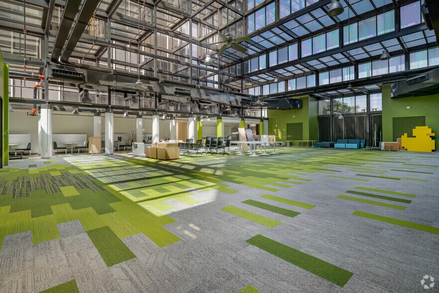 More Photos Of 8700 Tesoro Dr, San Antonio Unknown For Lease