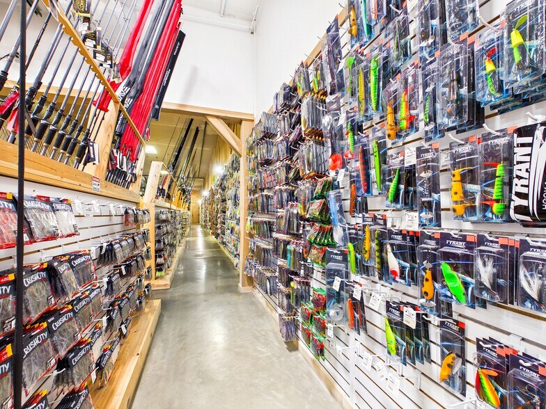 More Photos Of 13520 Emerson Ave, Williamstown General Retail For Sale