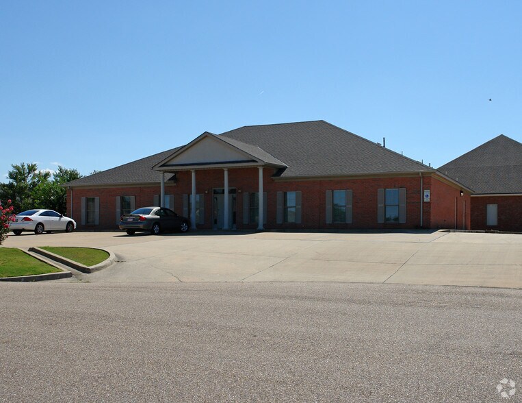 Primary Photo Of 8149 Old Federal Rd, Montgomery Office For Lease