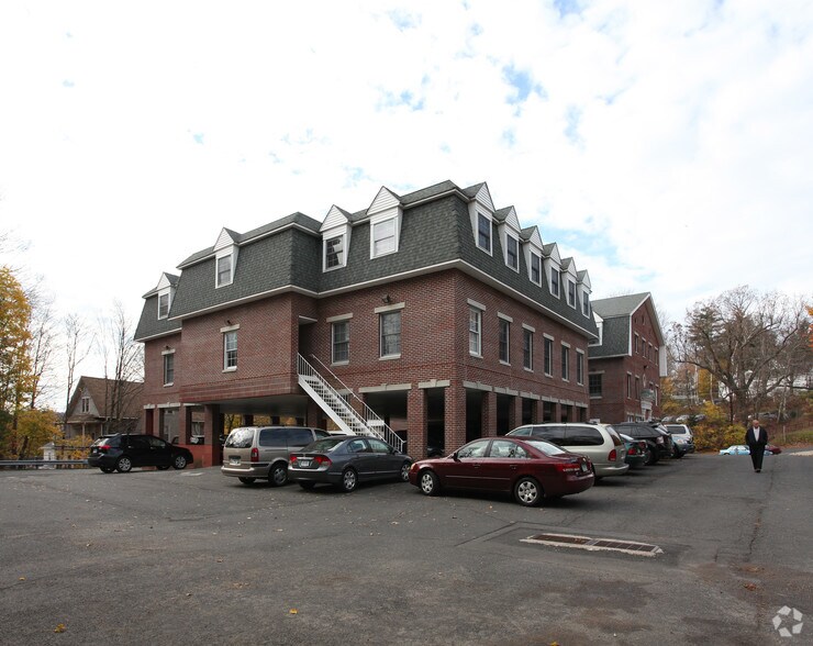 More Photos Of 365 Main St, Watertown Office For Lease
