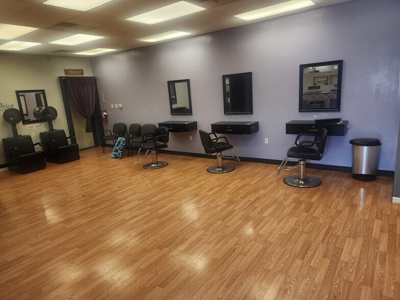 More Photos Of 17520 Virginia Ave, Hagerstown Freestanding For Lease