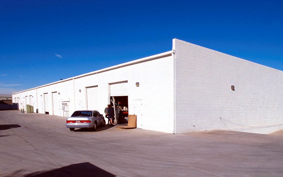 More Photos Of 3837 E Wier Ave, Phoenix Warehouse For Lease
