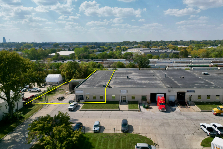 Primary Photo Of 2030-2250 Delaware Ave, Des Moines Manufacturing For Lease