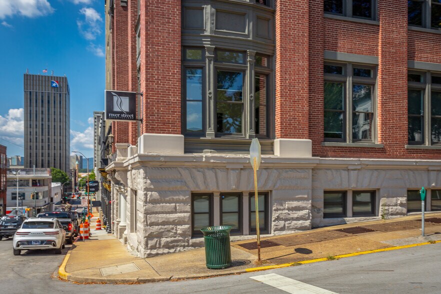 More Photos Of 123 E 7th St, Chattanooga Office For Lease