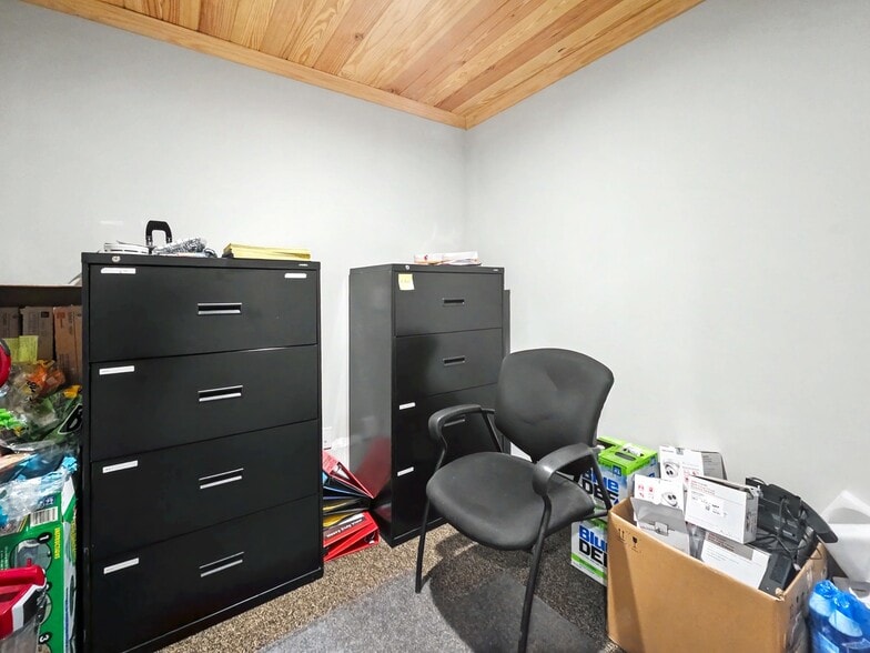 More Photos Of 155 Liberty Rd, Villa Rica Warehouse For Lease