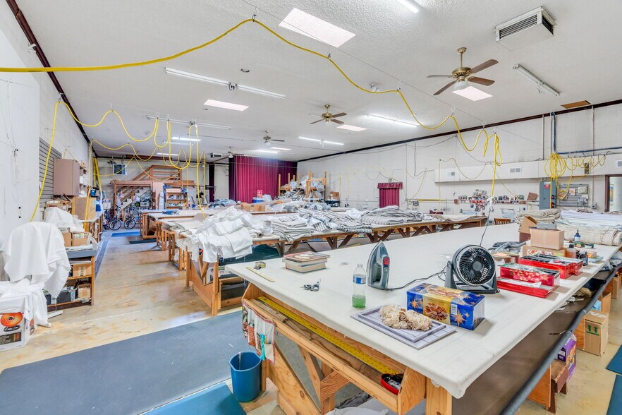 More Photos Of 17 W Sunset Ave, Salt Lake City Light Manufacturing For Sale