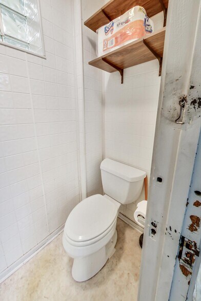 More Photos Of 5746 N Western Ave, Chicago Warehouse For Sale