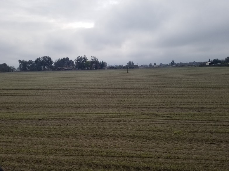 More Photos Of Road 152 & Mineral King Avenue, Visalia Land For Sale
