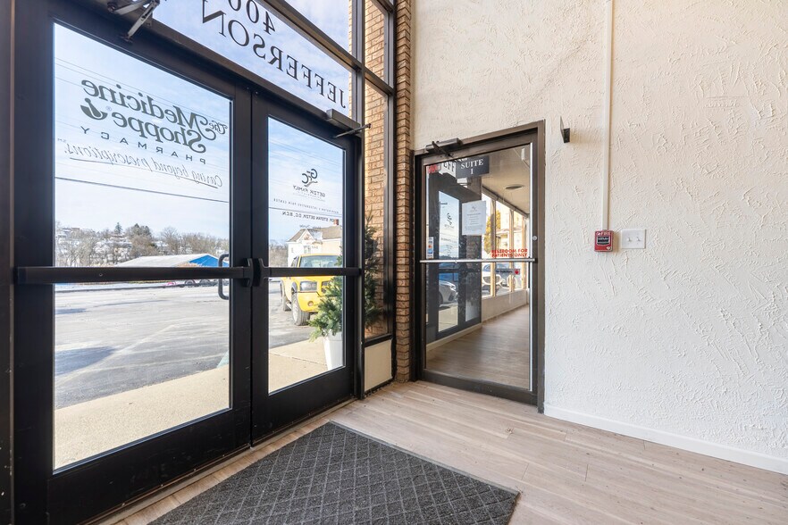 More Photos Of 400 Jefferson Ave, Washington Medical For Lease