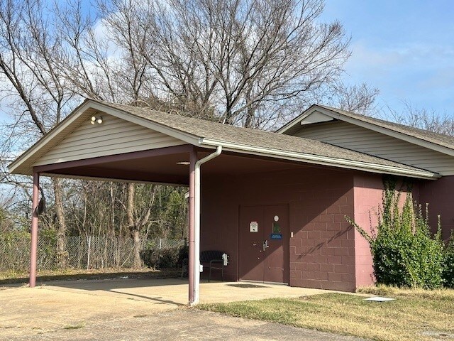 More Photos Of 3900 E Chandler Rd, Muskogee Religious Facility For Sale