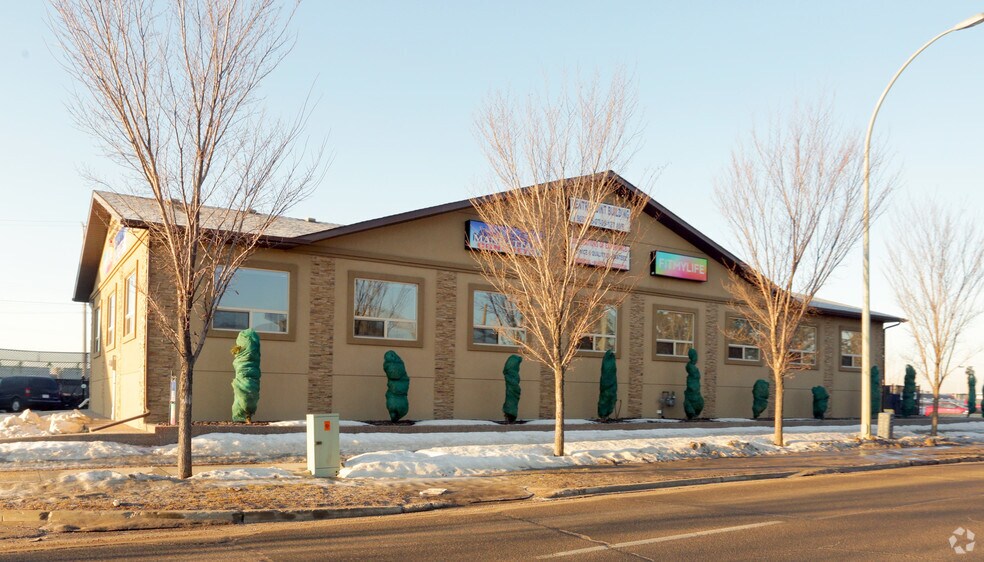 Primary Photo Of 9005 127 Av NW, Edmonton Flex For Lease