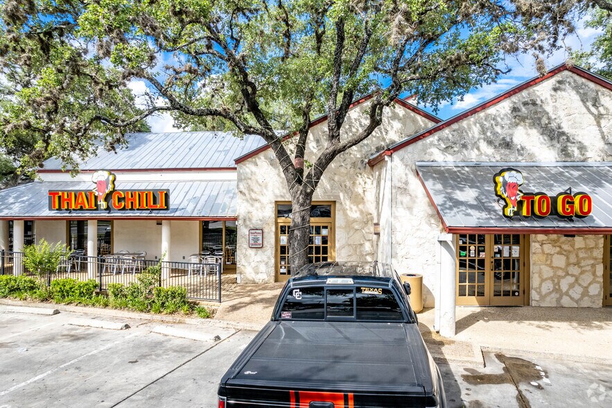 More Photos Of 2950 Thousand Oaks Dr, San Antonio Unknown For Lease