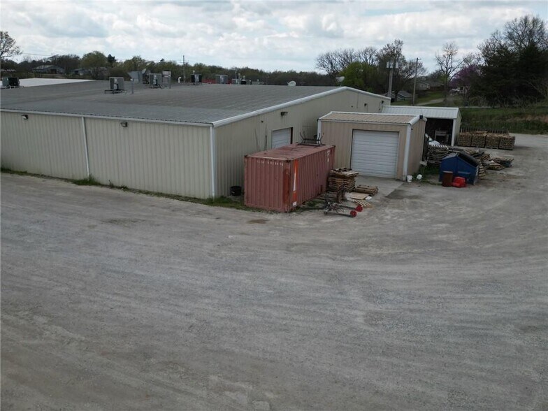 More Photos Of 1190 S Highway 59, Decatur General Retail For Sale