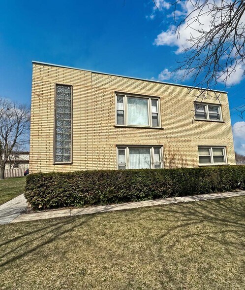 More Photos Of 13729 S Brainard Ave, Chicago Apartments For Sale