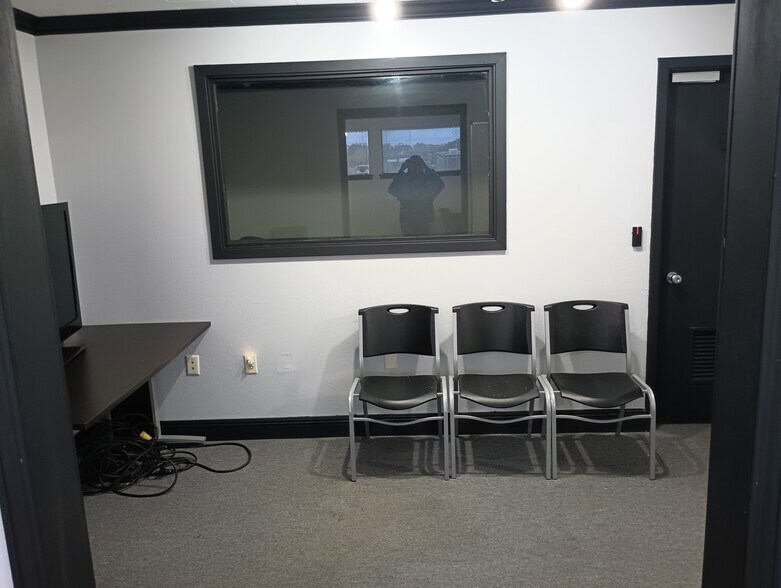 More Photos Of 7707 Waco Ave, Baton Rouge Coworking Space