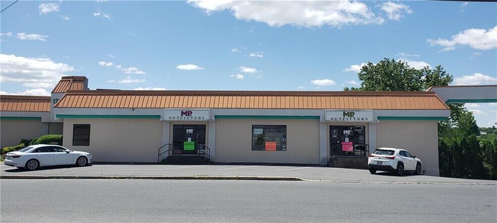 More Photos Of 1710 MacArthur Rd, Whitehall Storefront Retail Office For Lease