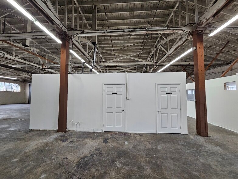 More Photos Of 3053 E 11th St, Los Angeles Industrial For Lease