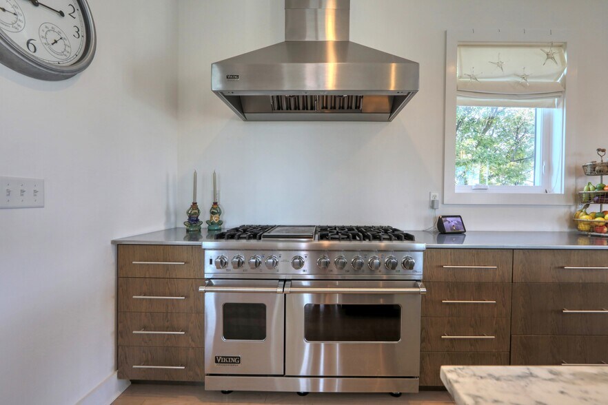 More Photos Of 205 E Savannah Rd, Lewes Specialty For Sale