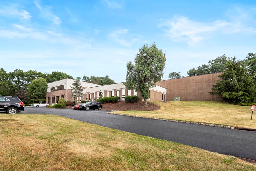 Primary Photo Of 11 York Ave, West Caldwell Manufacturing For Lease