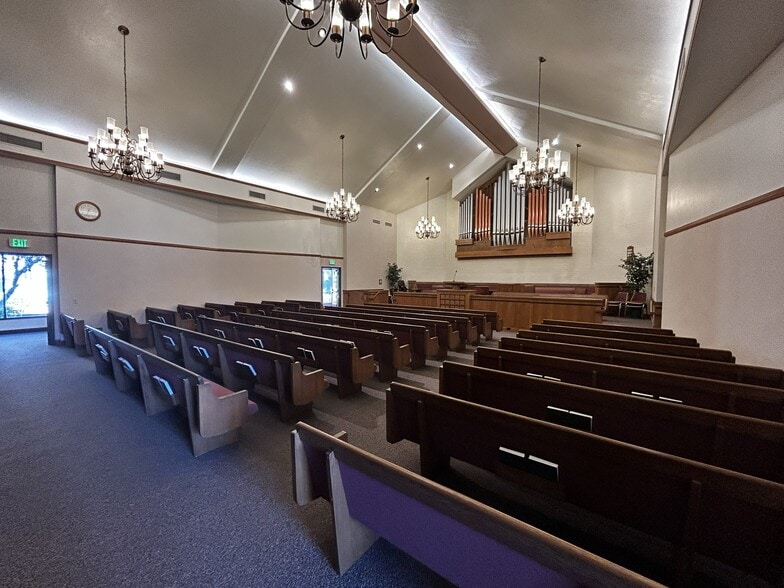 More Photos Of 11022 Riverside Drive, North Hollywood Religious Facility For Sale