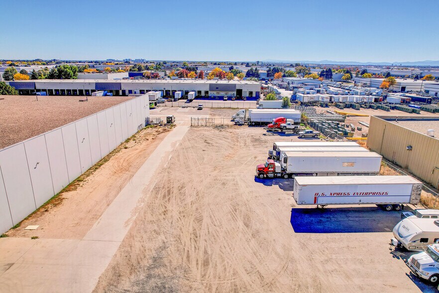 More Photos Of 5555 Joliet St, Denver Warehouse For Lease