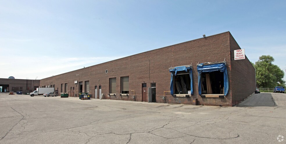 More Photos Of 2600 John St, Markham Light Distribution For Sale