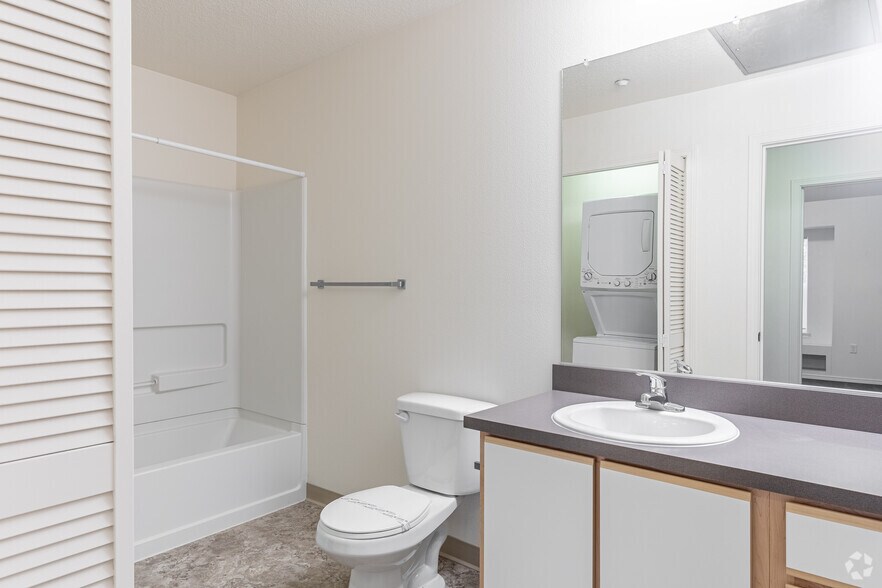 More Photos Of 2211 McKinney Ln, Lebanon Apartments For Sale