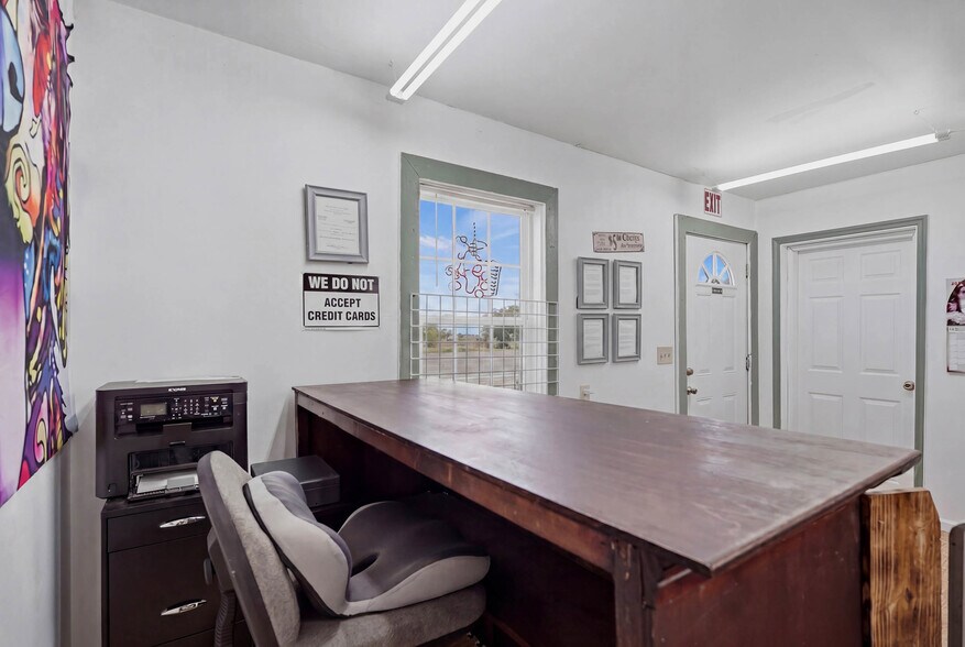 More Photos Of 450 Stephens St, Rochelle Storefront Retail Office For Sale