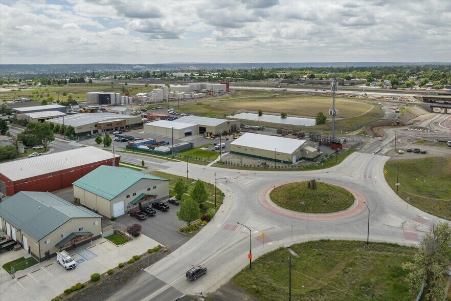 More Photos Of 3606 E Wellesley Ave, Spokane Service For Lease