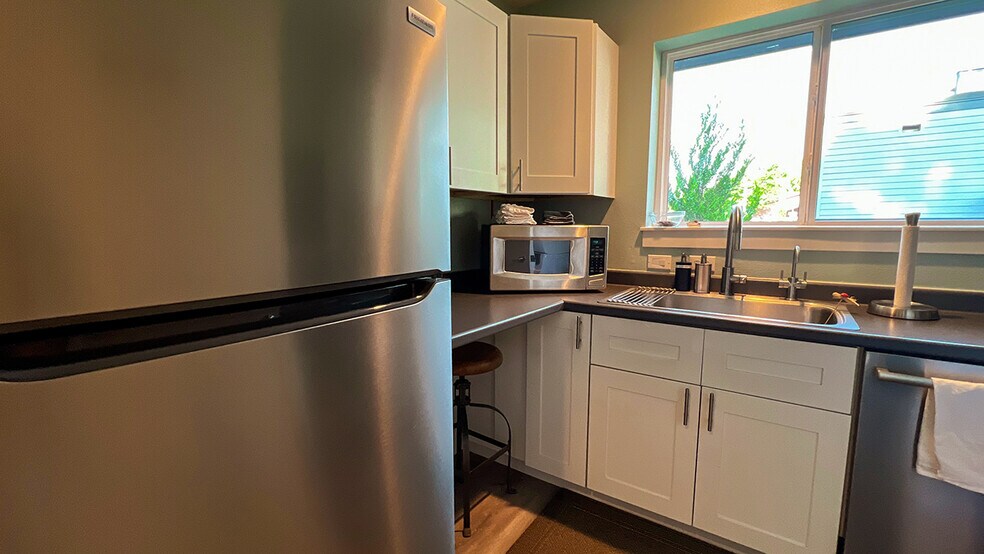 More Photos Of 310 W Baseline Rd, Lafayette Office For Sale