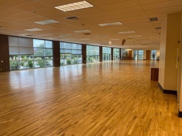 More Photos Of 19545 NW Von Neumann Dr, Beaverton Office For Lease