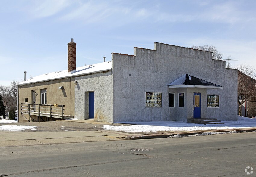 Primary Photo Of 225 W 1st St, Waconia Freestanding For Lease