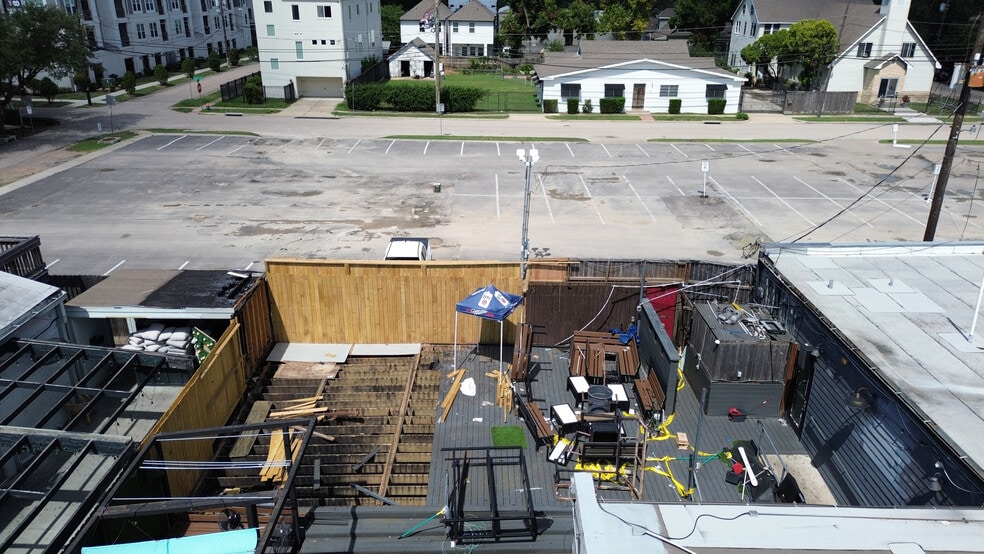 More Photos Of 5110 Washington Ave, Houston Storefront For Lease