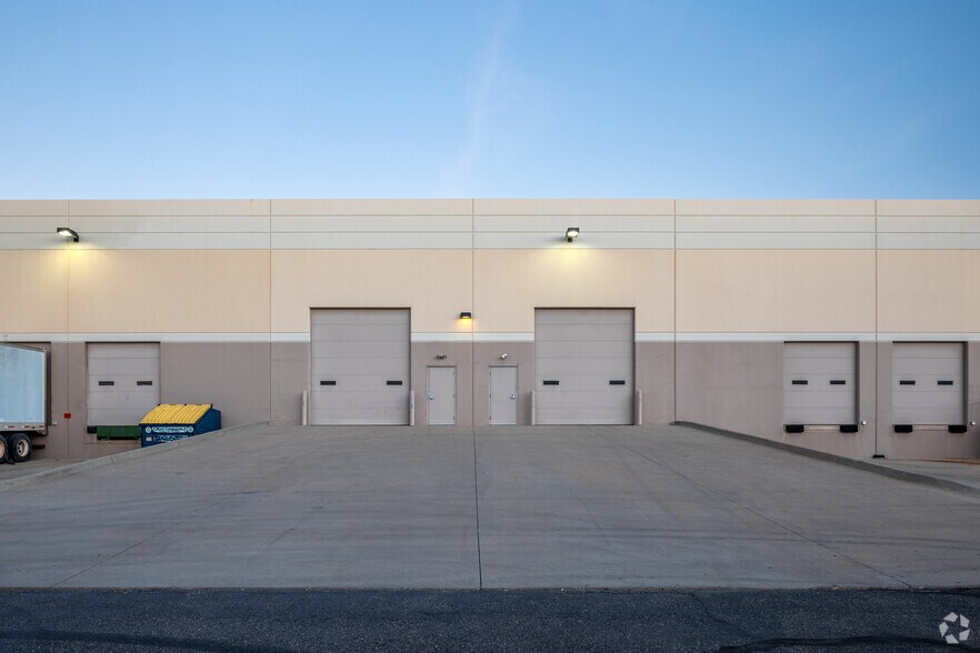 More Photos Of 8585 Concord Center Dr, Englewood Distribution For Lease