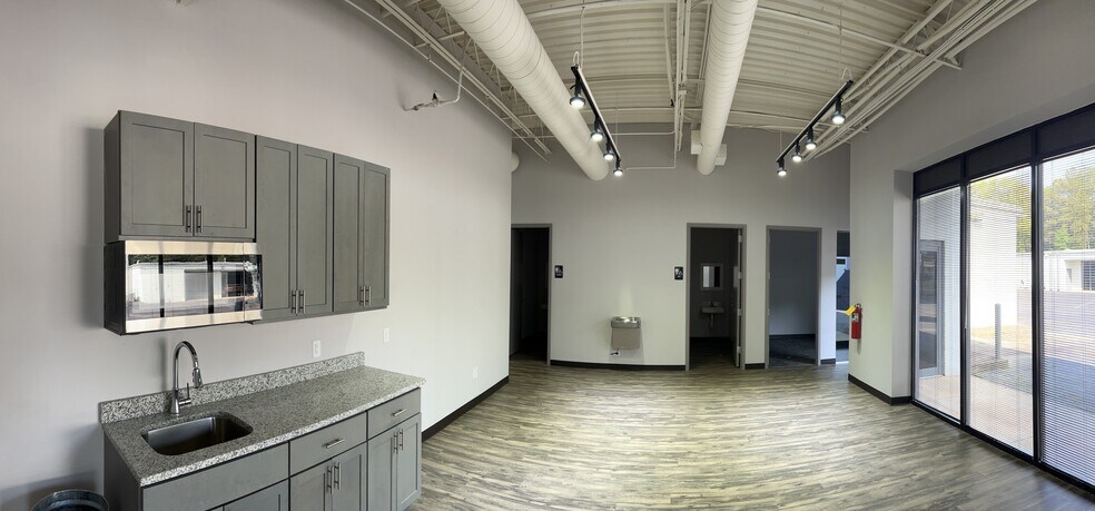 More Photos Of 3000 Northwoods Pky, Norcross Unknown For Lease