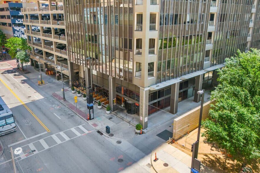 More Photos Of 1200 Main, Dallas Apartments For Sale