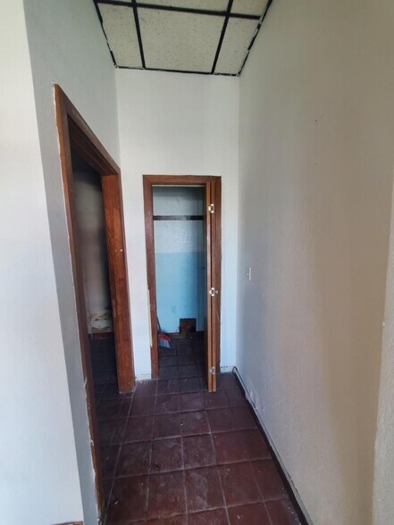 More Photos Of 1020 13th St, Richmond Storefront Retail Residential For Lease