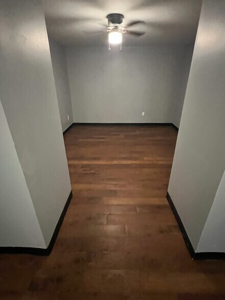 More Photos Of 14606 Sheraton St, Houston Warehouse For Lease