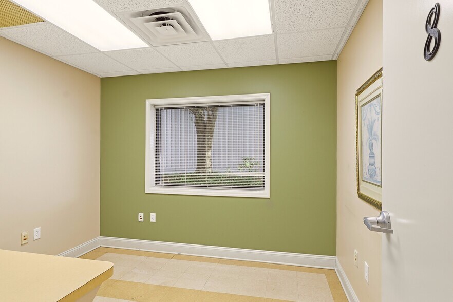 More Photos Of 9 San Bartola Dr, Saint Augustine Medical For Sale