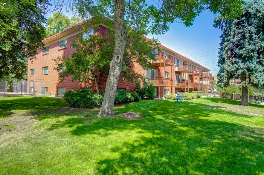 More Photos Of 375 S Depew St, Lakewood Apartments For Sale